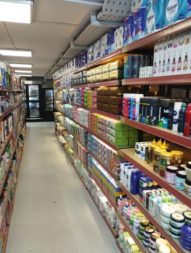 عکس هایپر مارکت بلومارت 