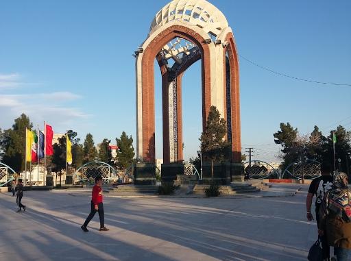 عکس یادمان شهدای گمنام شهرستان قرچک