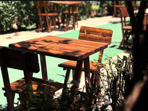 رستوران پدیده اهورا