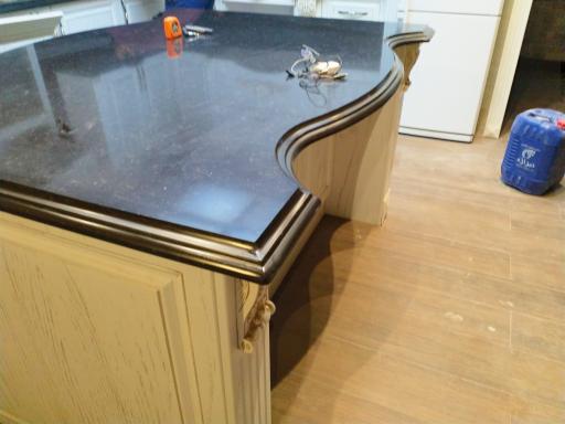 عکس کوارتز و کورین تیموری منش (آترین )