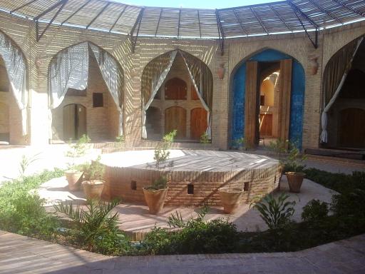 عکس کاروانسرای زین الدین