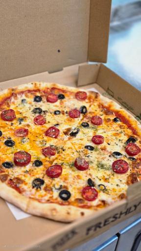 عکس لیاندر پیتزا