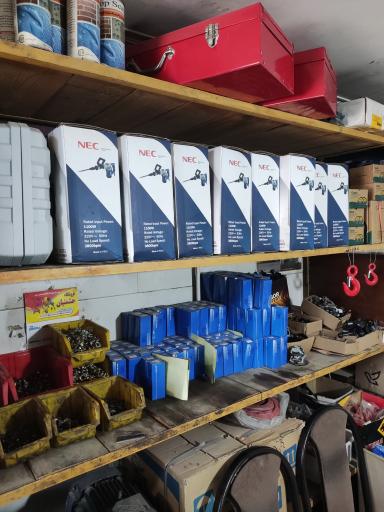 عکس فروشگاه لوازم ساختمانی حشمتیان