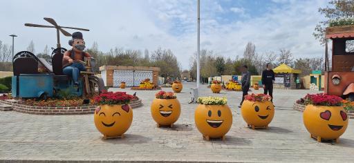 عکس بوستان نیلوفر آبی