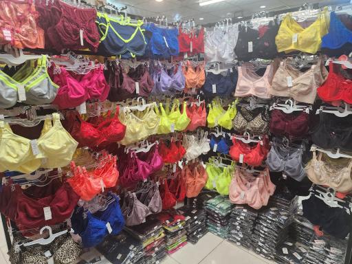 عکس پخش لباس زیر 90