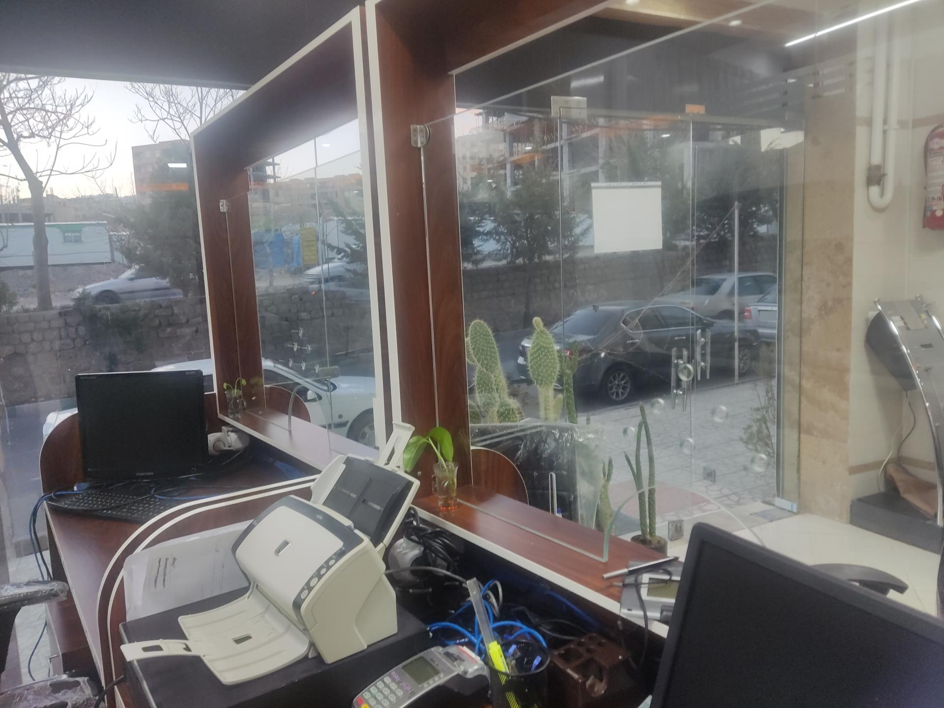 عکس دفتر خدمات قضایی امینی