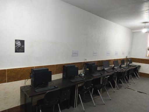 عکس هنرستان غیردولتی دانش پویان