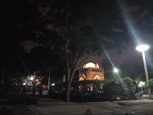 عکس بوستان نیلوفر آبی