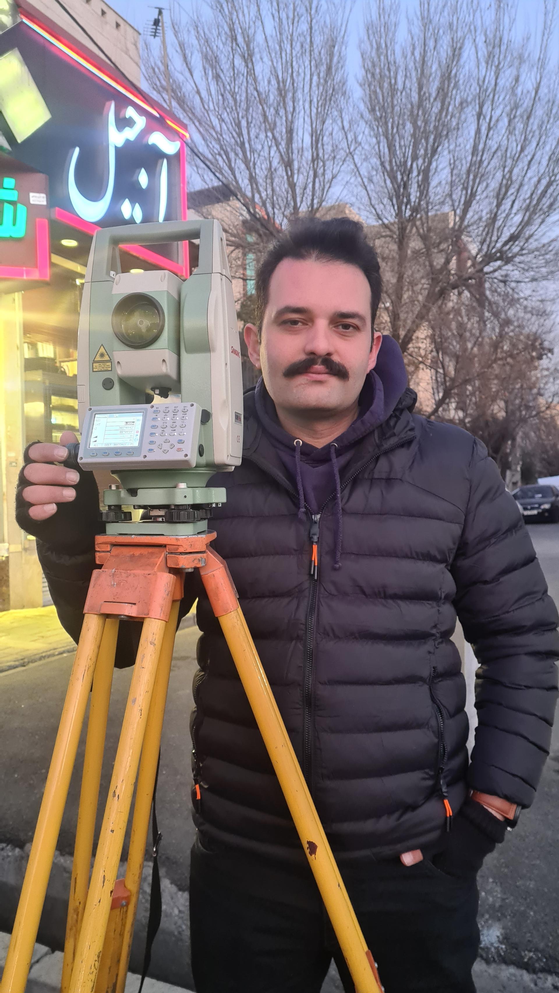 عکس گروه نقشه برداری سایه طرح