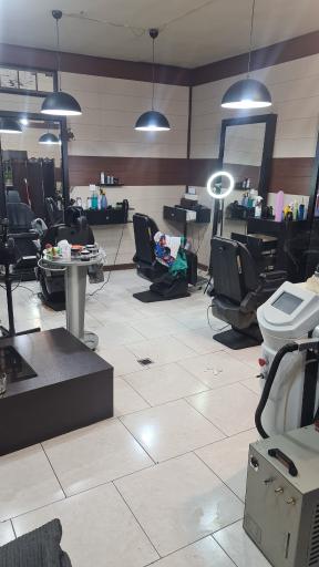 عکس آرایشگاه و پیرایش ایت