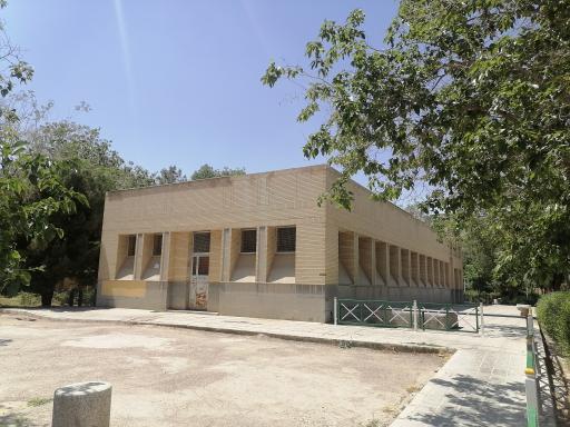 عکس سالن مطالعه شماره پنج (جابر انصاری)