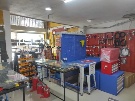 عکس فروشگاه ابزار صنعتی ماتریس