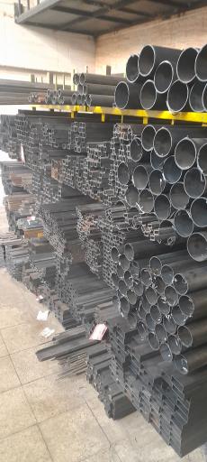 عکس آهن فروشی بان پرور