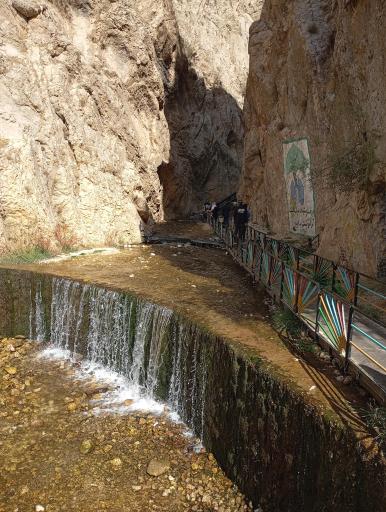 عکس آبشار یاسوج