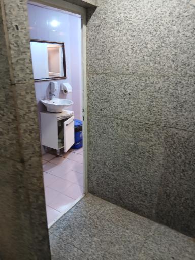 عکس باغ تالار ملودی