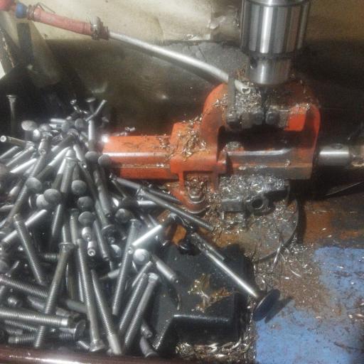 عکس پارس صنعت سوراخکاری و خزینه کاری