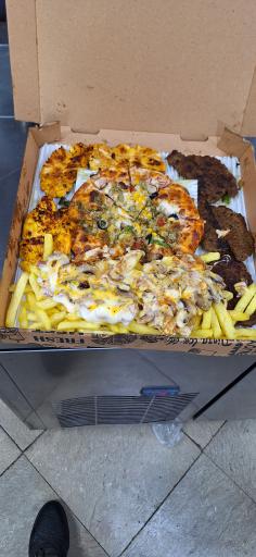 عکس فلافل حسین