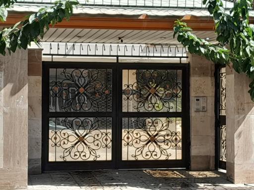 عکس آهنگری درب و پنجره آکاردئونی عطایی