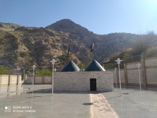 عکس زیارتگاه سلطان اسحاق