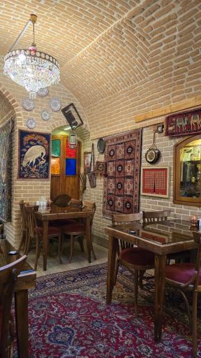 عکس کافه رستوران فرش حسینی
