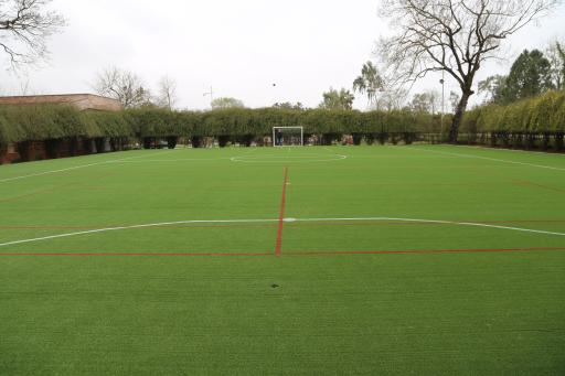 عکس زمین چمن مصنوعی