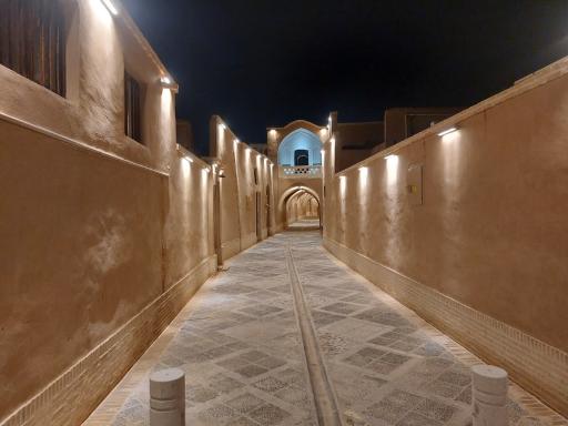 عکس بازارچه تاریخی بفروئیه