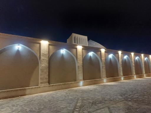 عکس بازارچه تاریخی بفروئیه