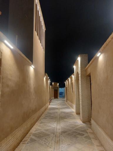 عکس بازارچه تاریخی بفروئیه