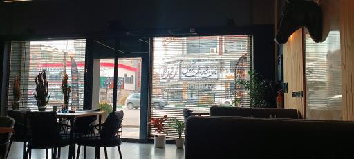 رستوران من و ما