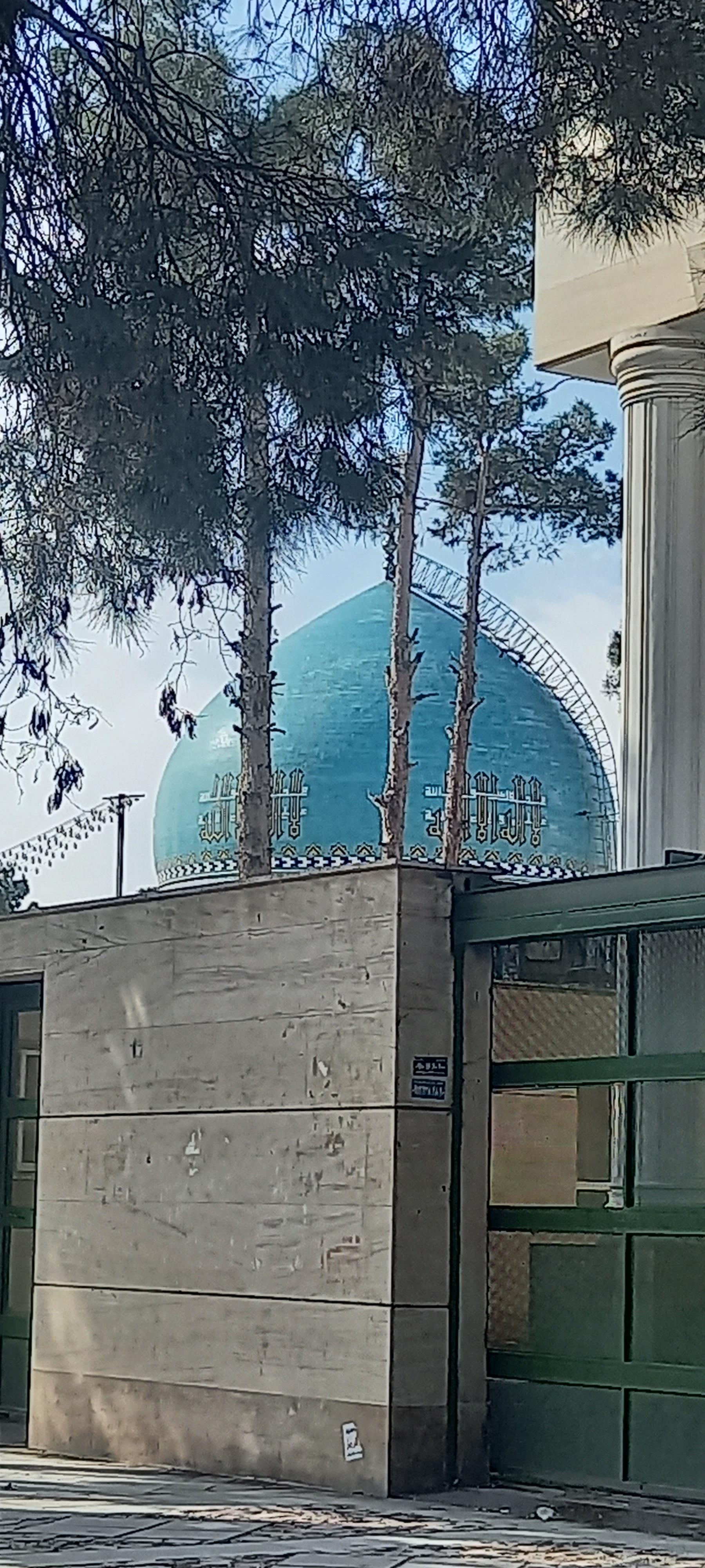 عکس آرامستان امامزاده عمادالدین