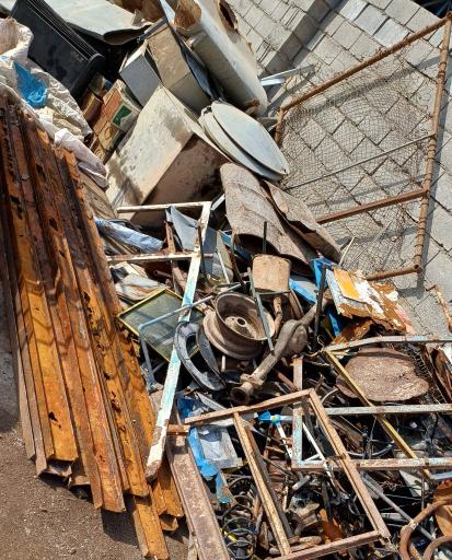 عکس انبار ضایعات سجاد