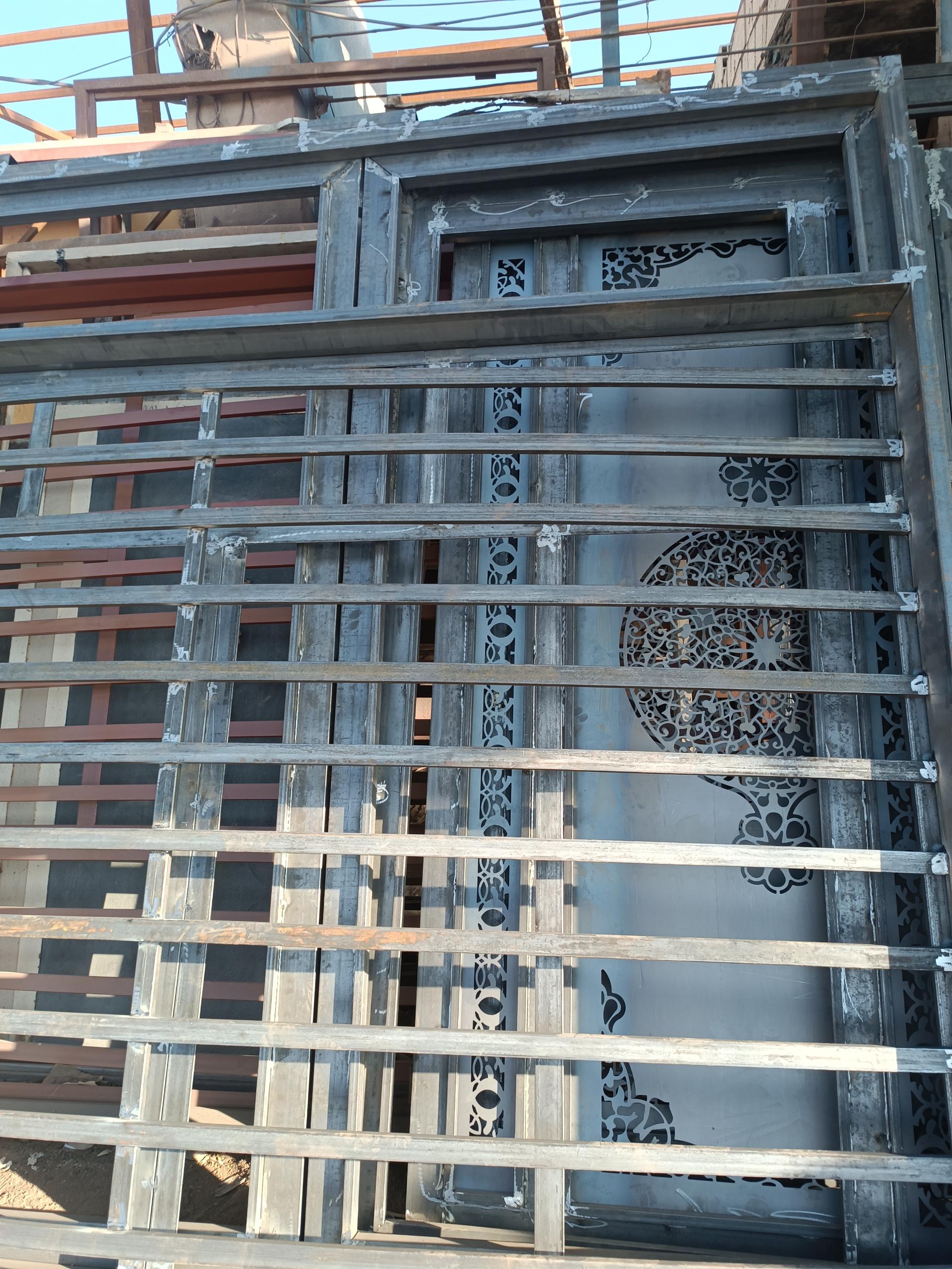 عکس درب و پنجره سازی مصطفی زمانی 