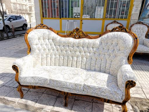 عکس تولید و تعمیرات مبلمان کوروش