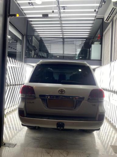 عکس کارشناسی تشخیص رنگ و فنی خودرو امیریان 