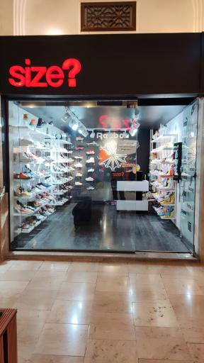 کفش فروشی سایز لار