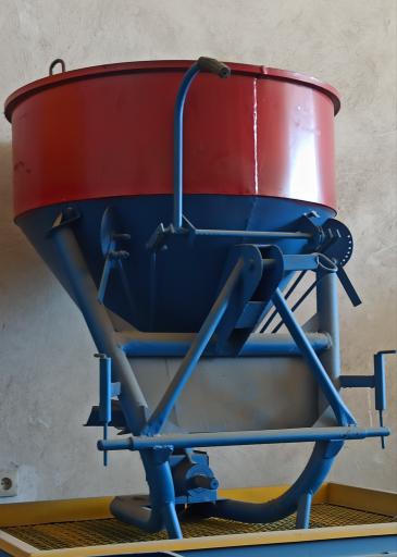 عکس ادوات کشاورزی حاج محمد شکری