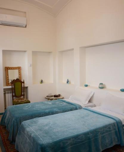 عکس اقامتگاه سنتی مهینستان راهب کاشان