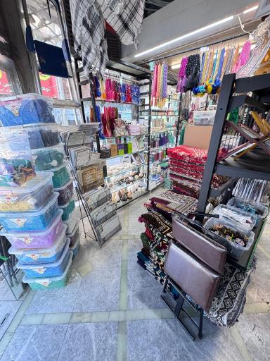 عکس فروشگاه‌ فرهنگی‌ مذهبی ابن‌الرضا (ع)