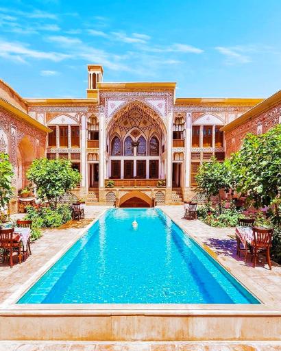 عکس اقامتگاه سنتی مهینستان راهب کاشان