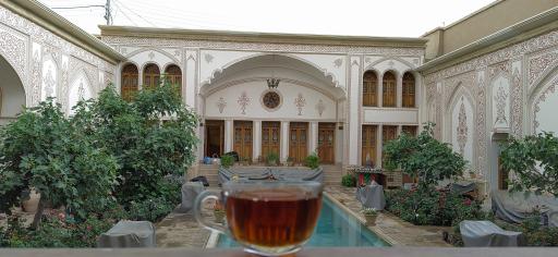 عکس اقامتگاه سنتی مهینستان راهب کاشان