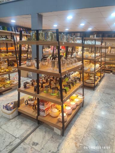 عکس بازرگانی پیکاک