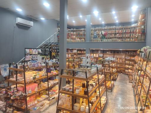 عکس بازرگانی پیکاک