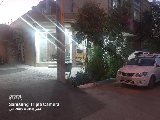 عکس تاکسی تلفنی شادی