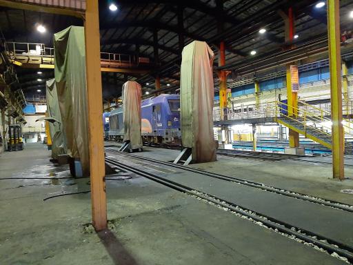 عکس تعمیرات لوکوموتیو