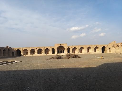 عکس کاروانسرای دیر گچین