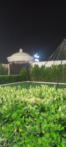 عکس عمارت آرمان