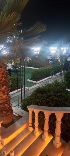 عکس عمارت آرمان