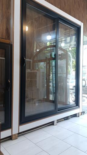 عکس پنجره دوجداره محمدی 