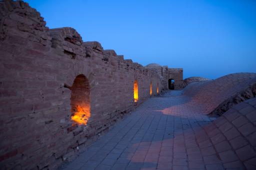 عکس کاروانسرای دیر گچین