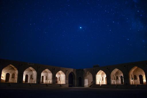 عکس کاروانسرای دیر گچین